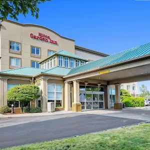 Hotel Hilton Garden Airport ***